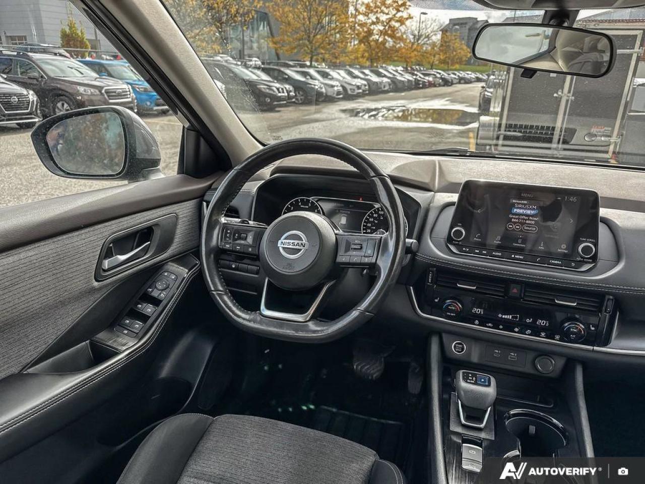 2021 Nissan Rogue SV Photo