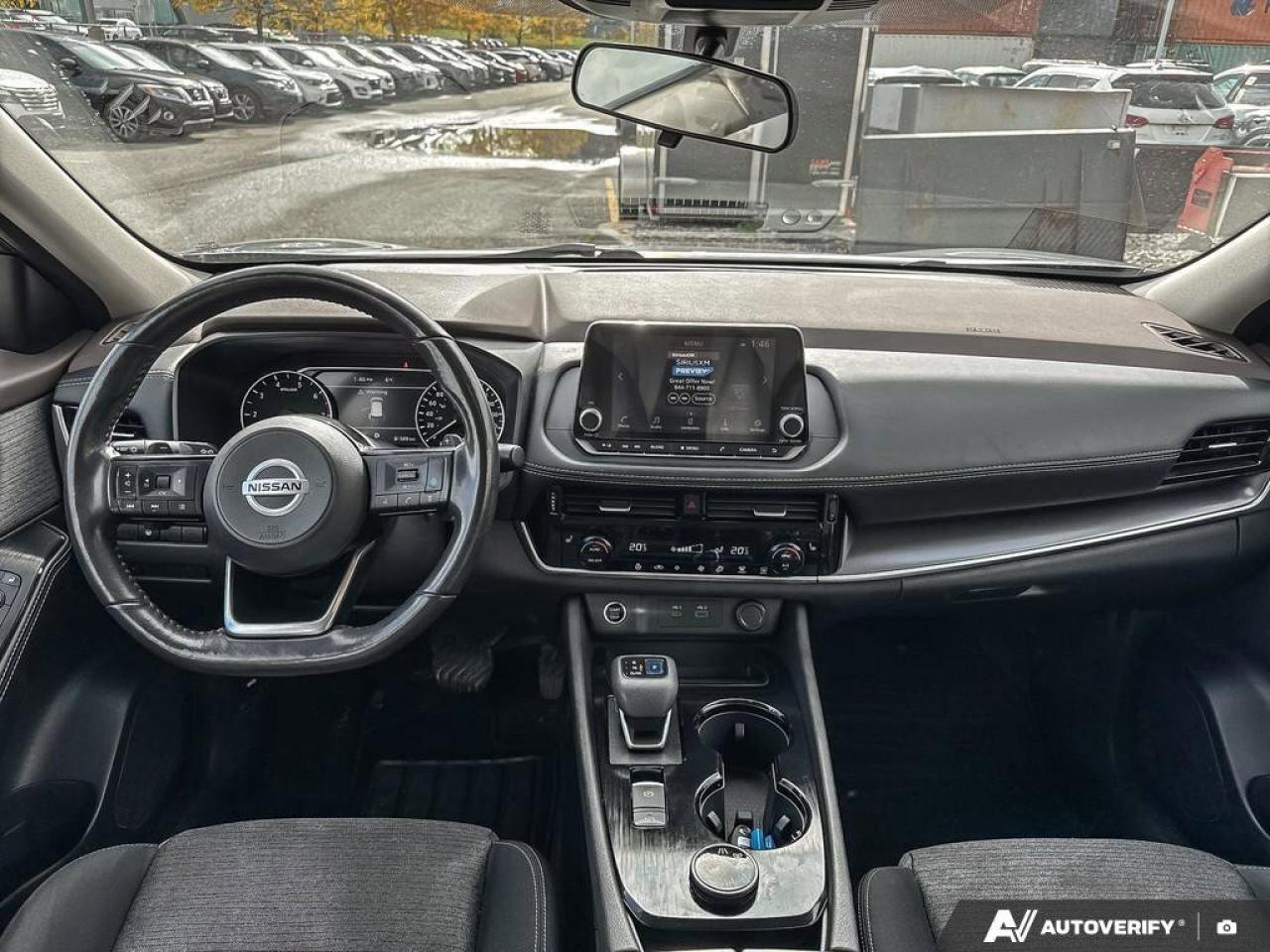 2021 Nissan Rogue SV Photo