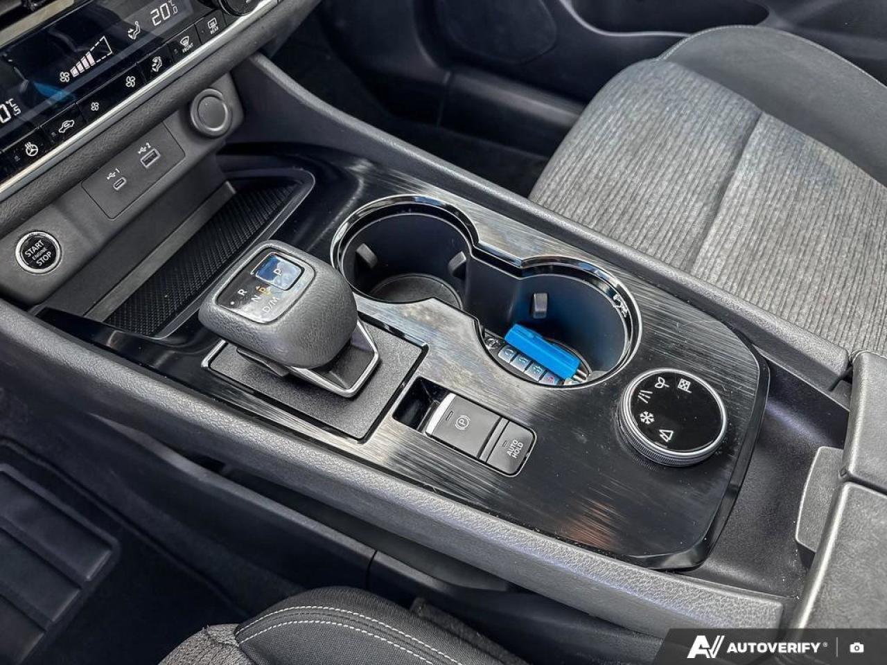 2021 Nissan Rogue SV Photo