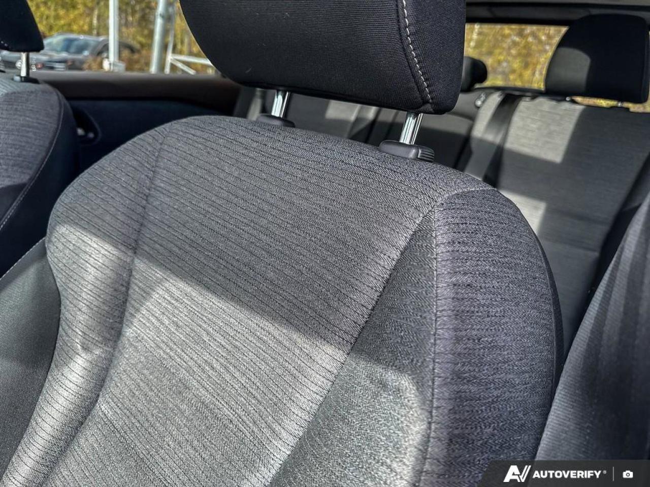 2021 Nissan Rogue SV Photo