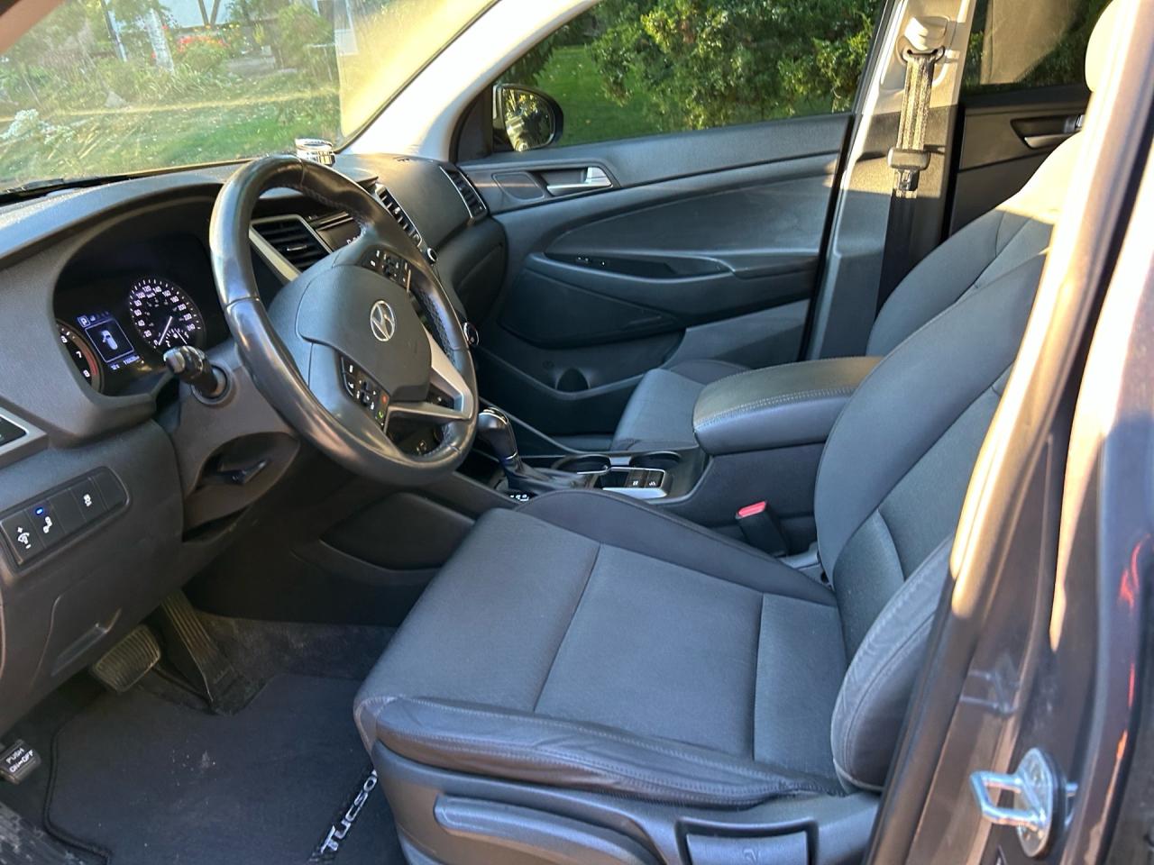 2017 Hyundai Tucson FWD 4dr 2.0L Premium Photo