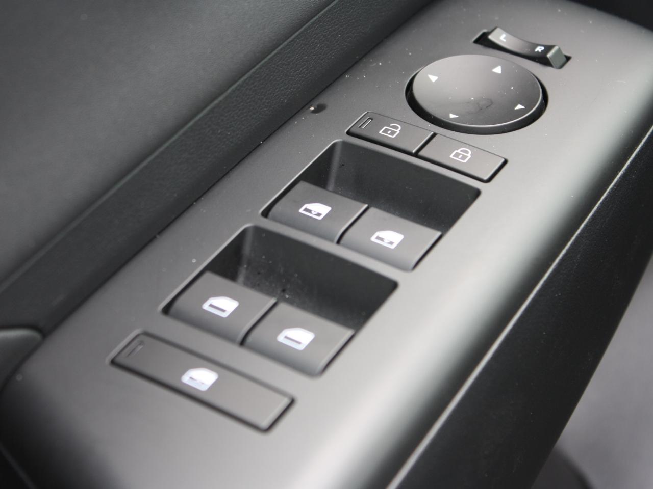 2025 Hyundai KONA N Line 1.6T Demo / Leather / Nav / Free Winter Tir Photo