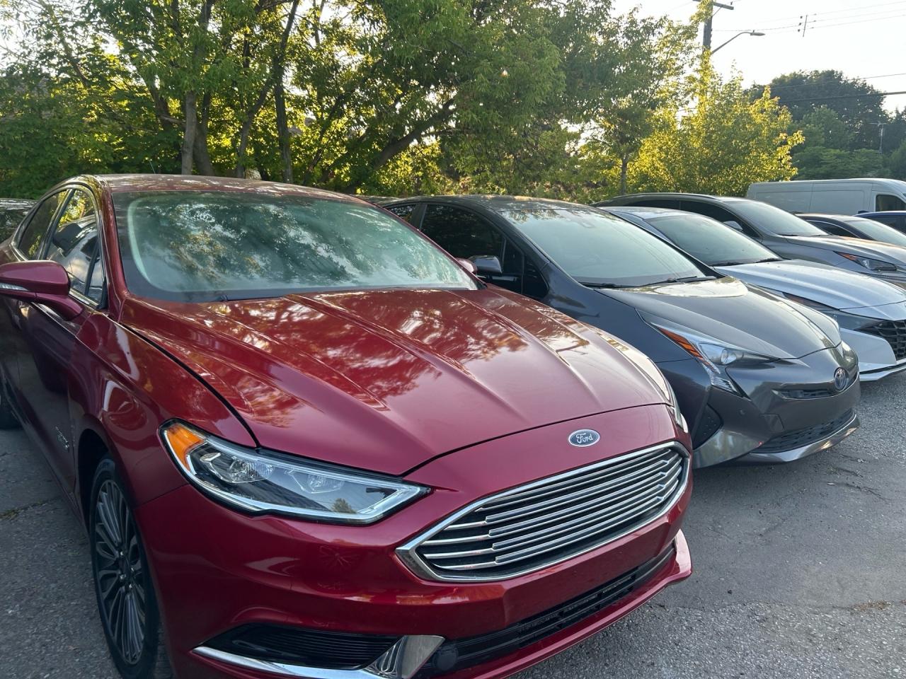 2018 Ford Fusion Energi SE FWD Photo3