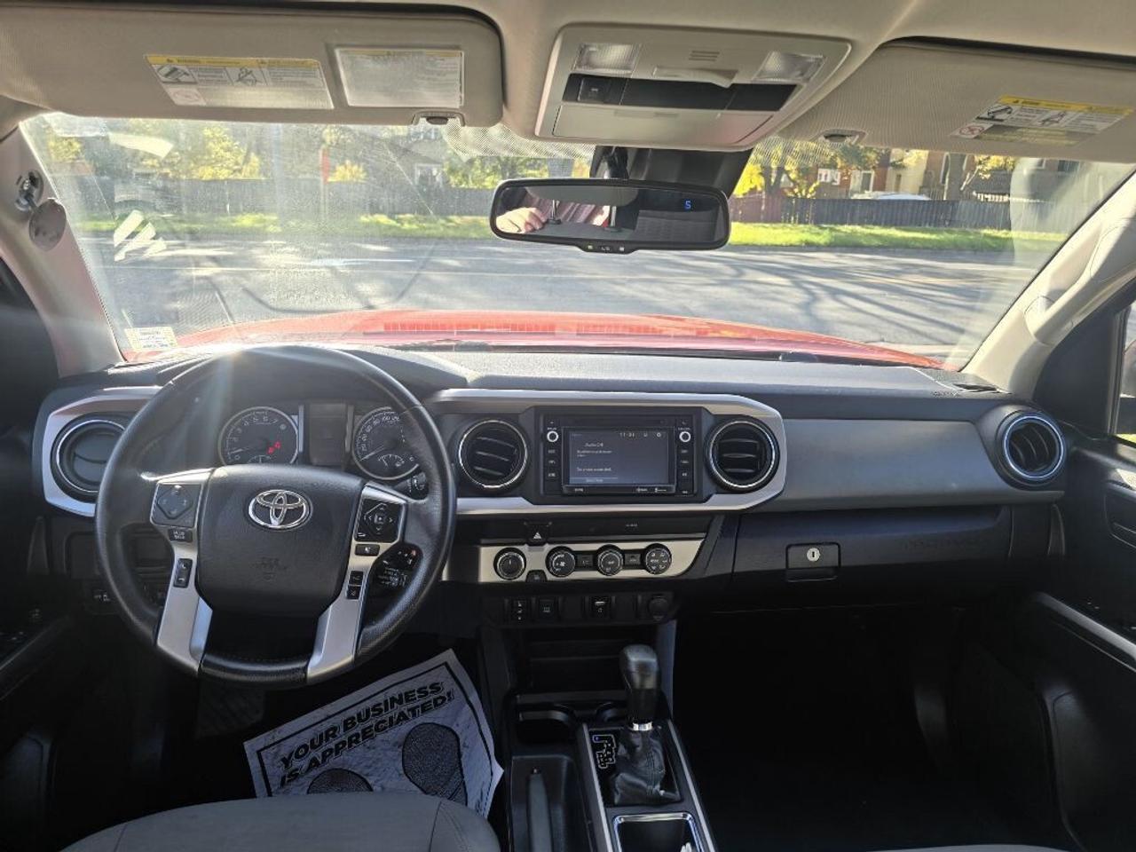 2019 Toyota Tacoma SR5 V6 4x4 DOUBLE Cab 6 ft. box 127.4 in. WB Autom Photo