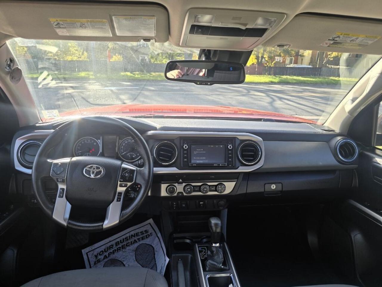 2019 Toyota Tacoma SR5 V6 4x4 DOUBLE Cab 6 ft. box 127.4 in. WB Autom Photo