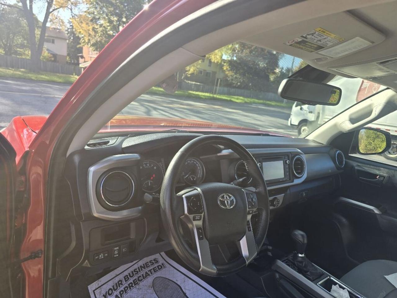 2019 Toyota Tacoma SR5 V6 4x4 DOUBLE Cab 6 ft. box 127.4 in. WB Autom Photo