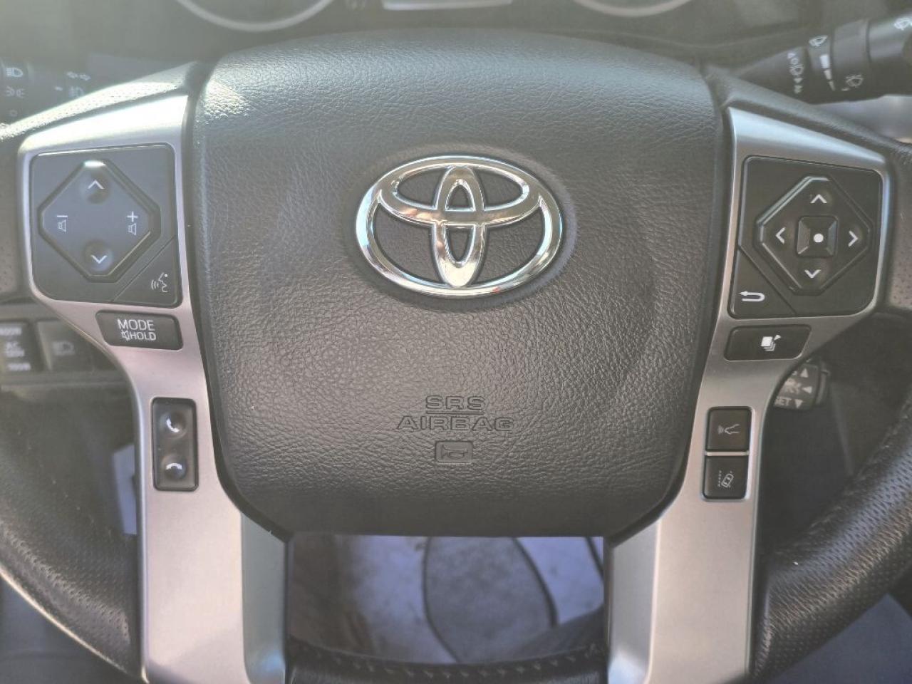 2019 Toyota Tacoma SR5 V6 4x4 DOUBLE Cab 6 ft. box 127.4 in. WB Autom Photo