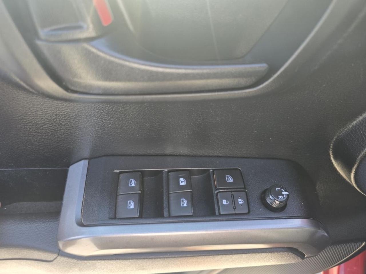 2019 Toyota Tacoma SR5 V6 4x4 DOUBLE Cab 6 ft. box 127.4 in. WB Autom Photo