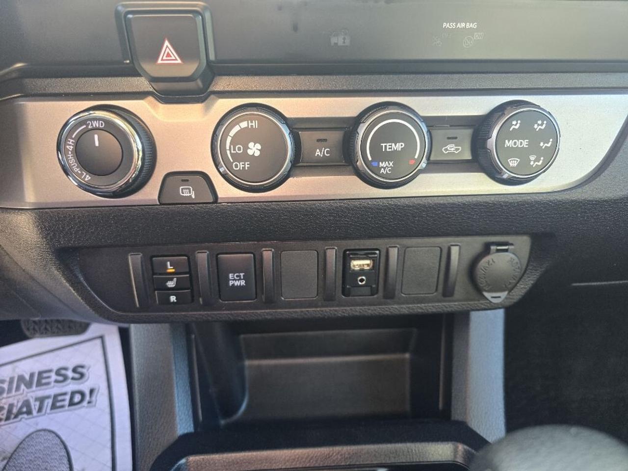 2019 Toyota Tacoma SR5 V6 4x4 DOUBLE Cab 6 ft. box 127.4 in. WB Autom Photo