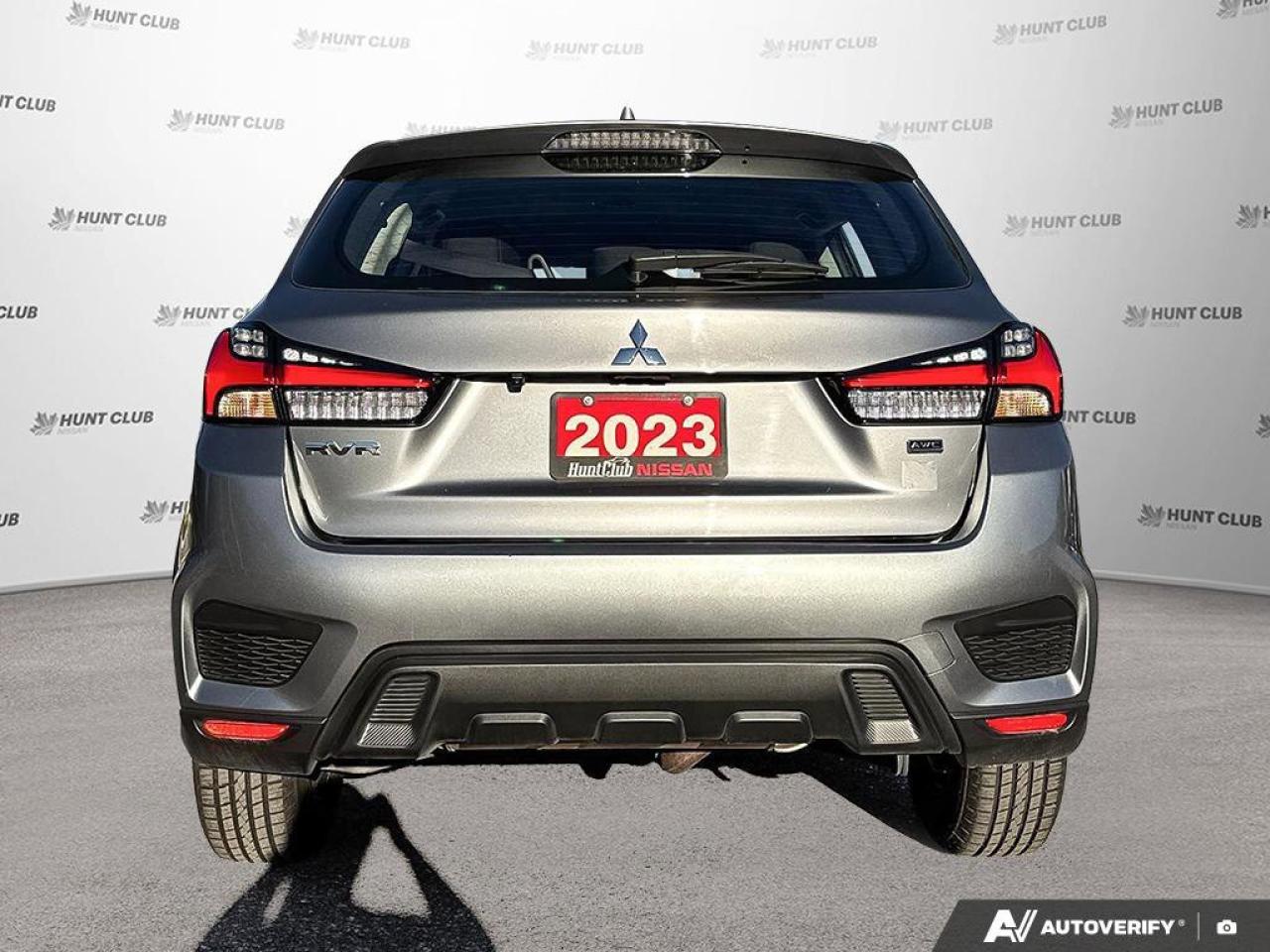 2023 Mitsubishi RVR ES Photo