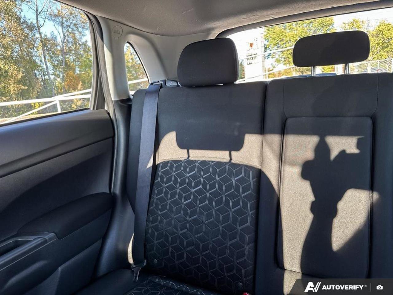 2023 Mitsubishi RVR ES Photo