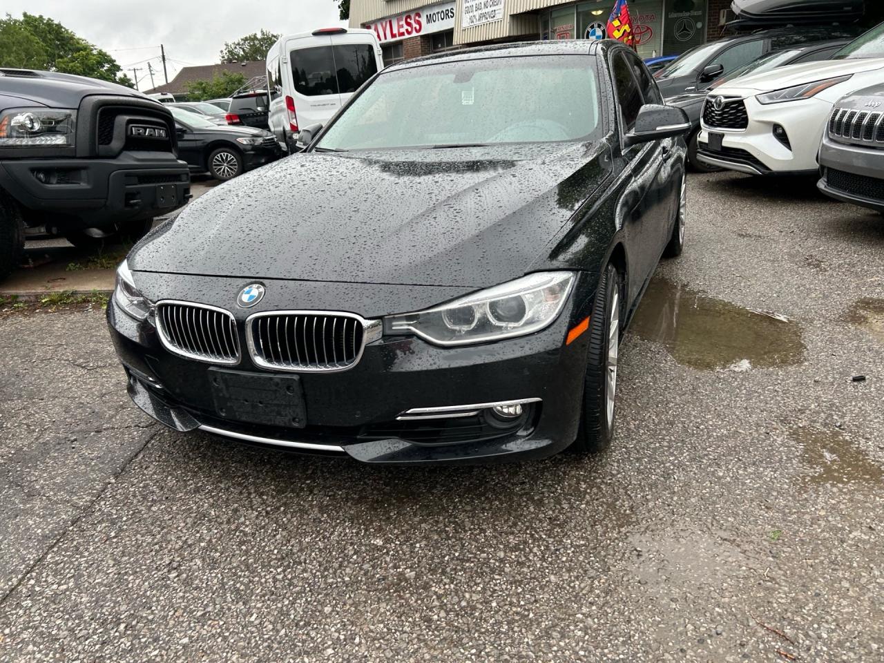 2014 BMW 3 Series 4dr Sdn 328i xDrive AWD Photo0