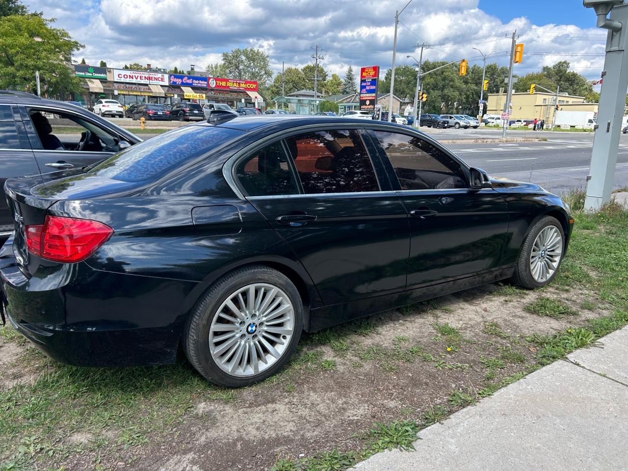 2014 BMW 3 Series 4dr Sdn 328i xDrive AWD Photo