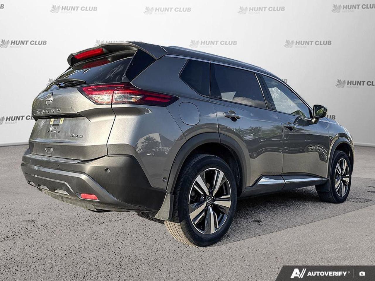 2023 Nissan Rogue SL Photo