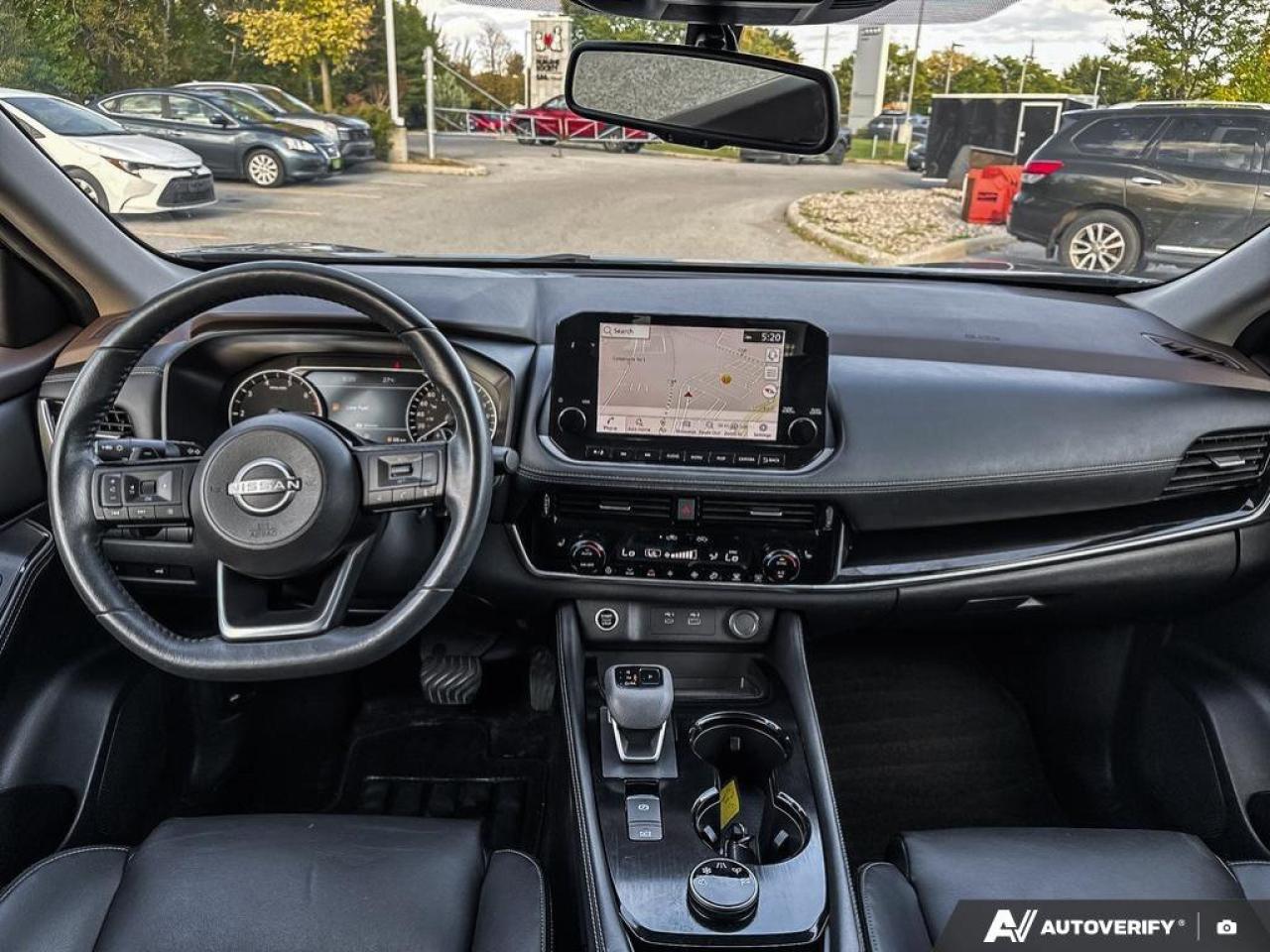 2023 Nissan Rogue SL Photo