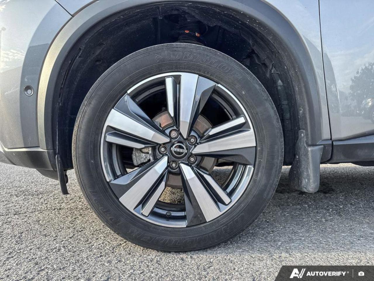 2023 Nissan Rogue SL Photo