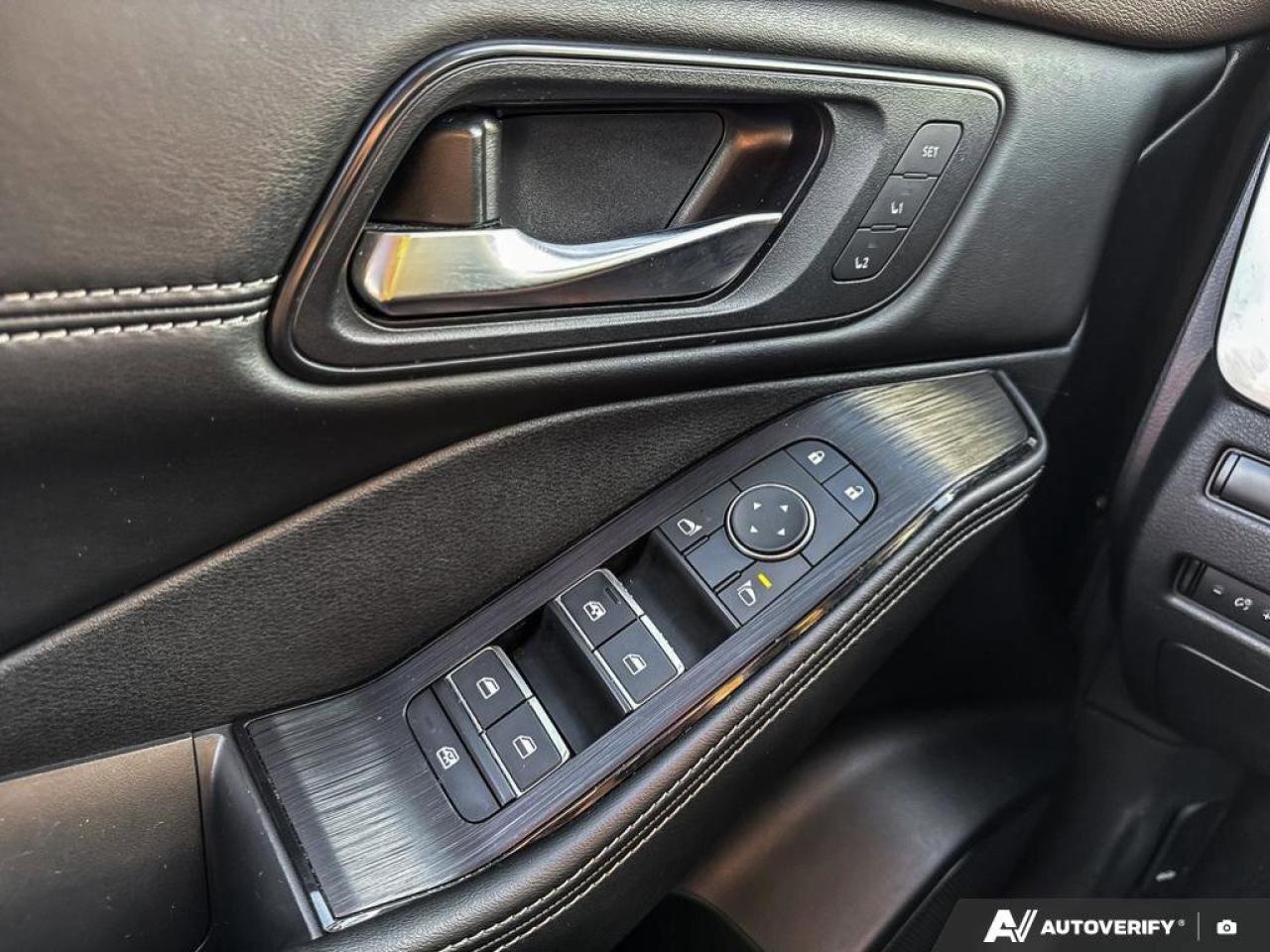 2023 Nissan Rogue SL Photo