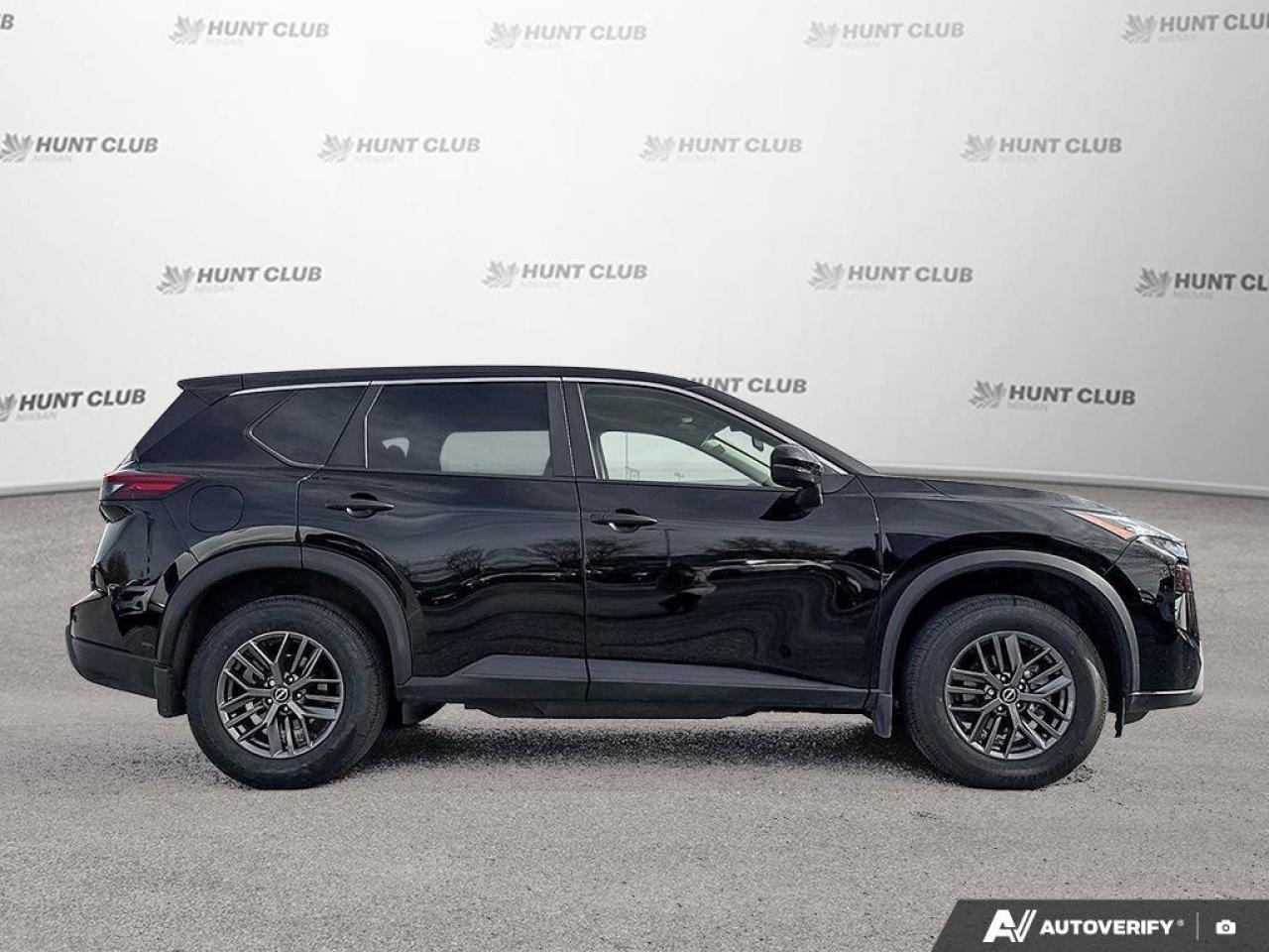 2024 Nissan Rogue S Photo