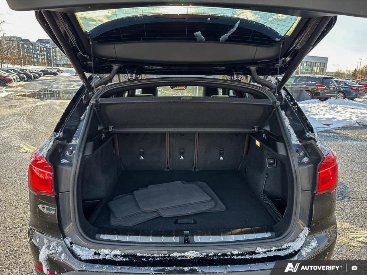 2019 BMW X1 xDrive28i Photo