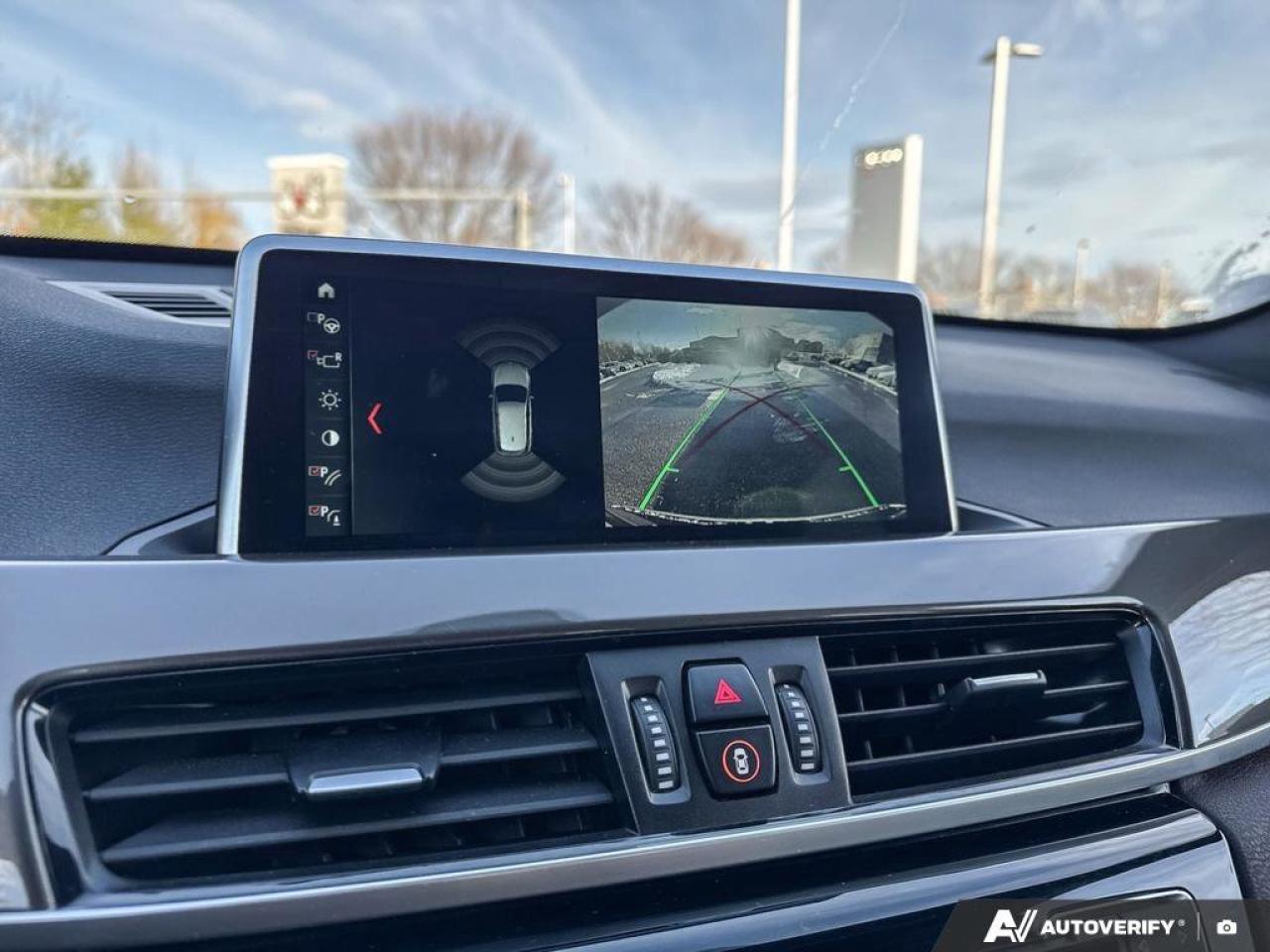 2019 BMW X1 xDrive28i Photo