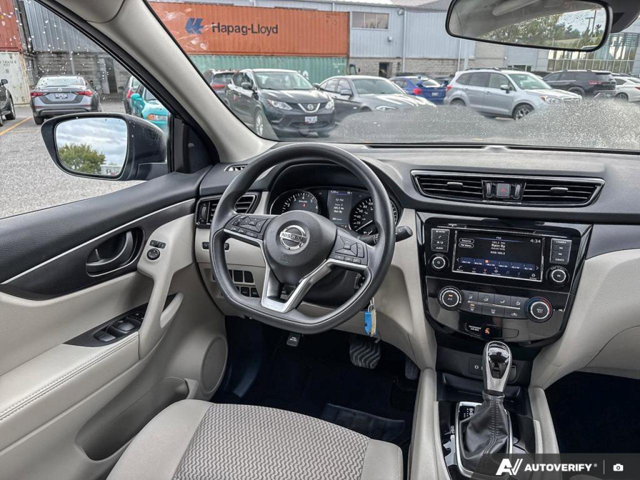 2023 Nissan Qashqai S Photo