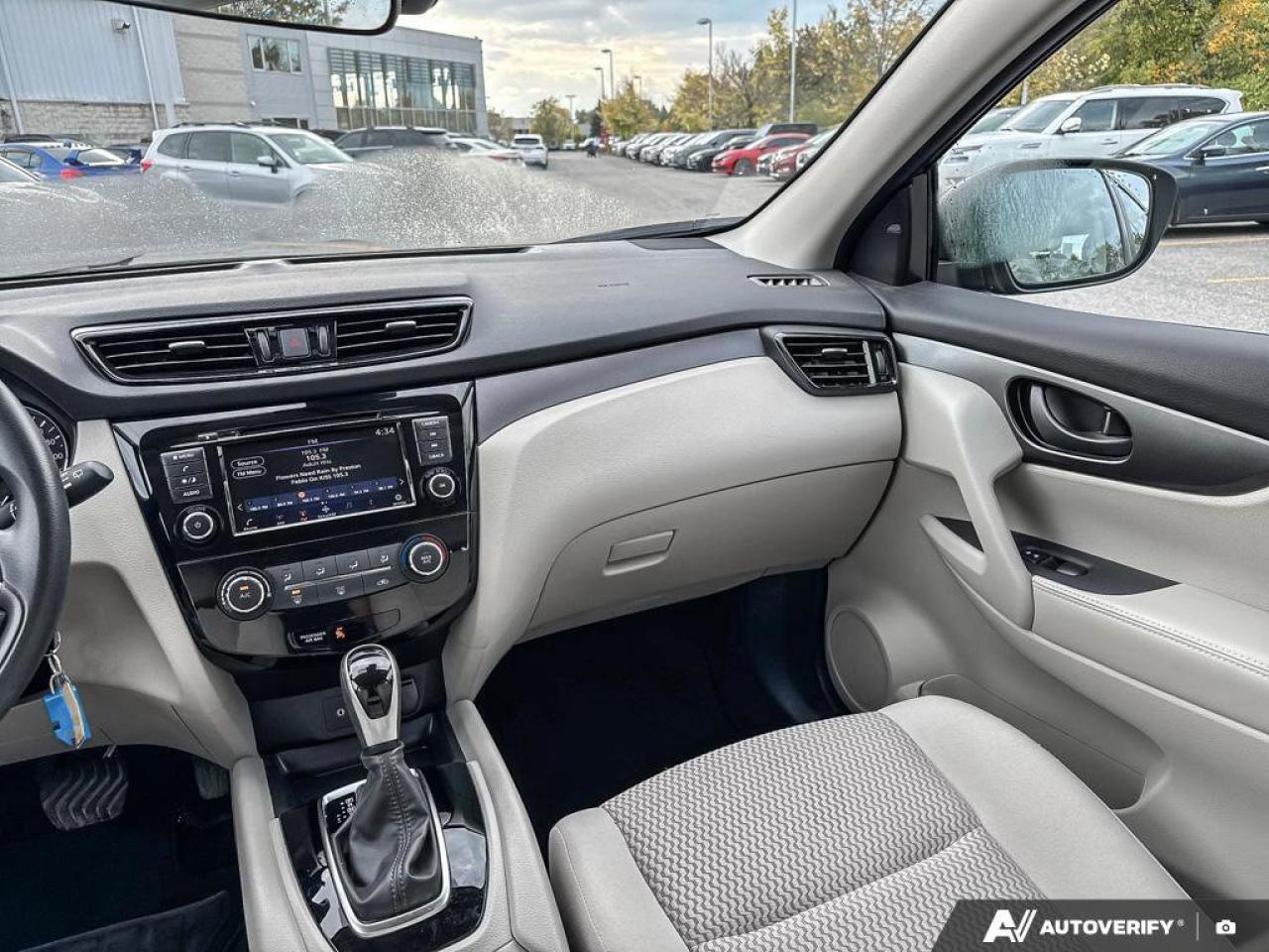 2023 Nissan Qashqai S Photo