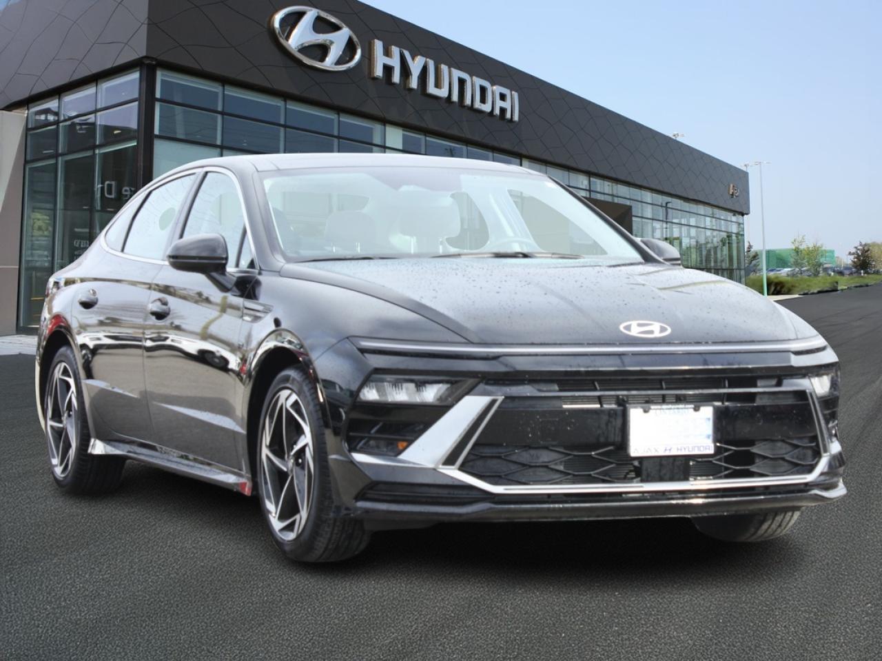 2025 Hyundai Sonata Preferred-Trend Photo2