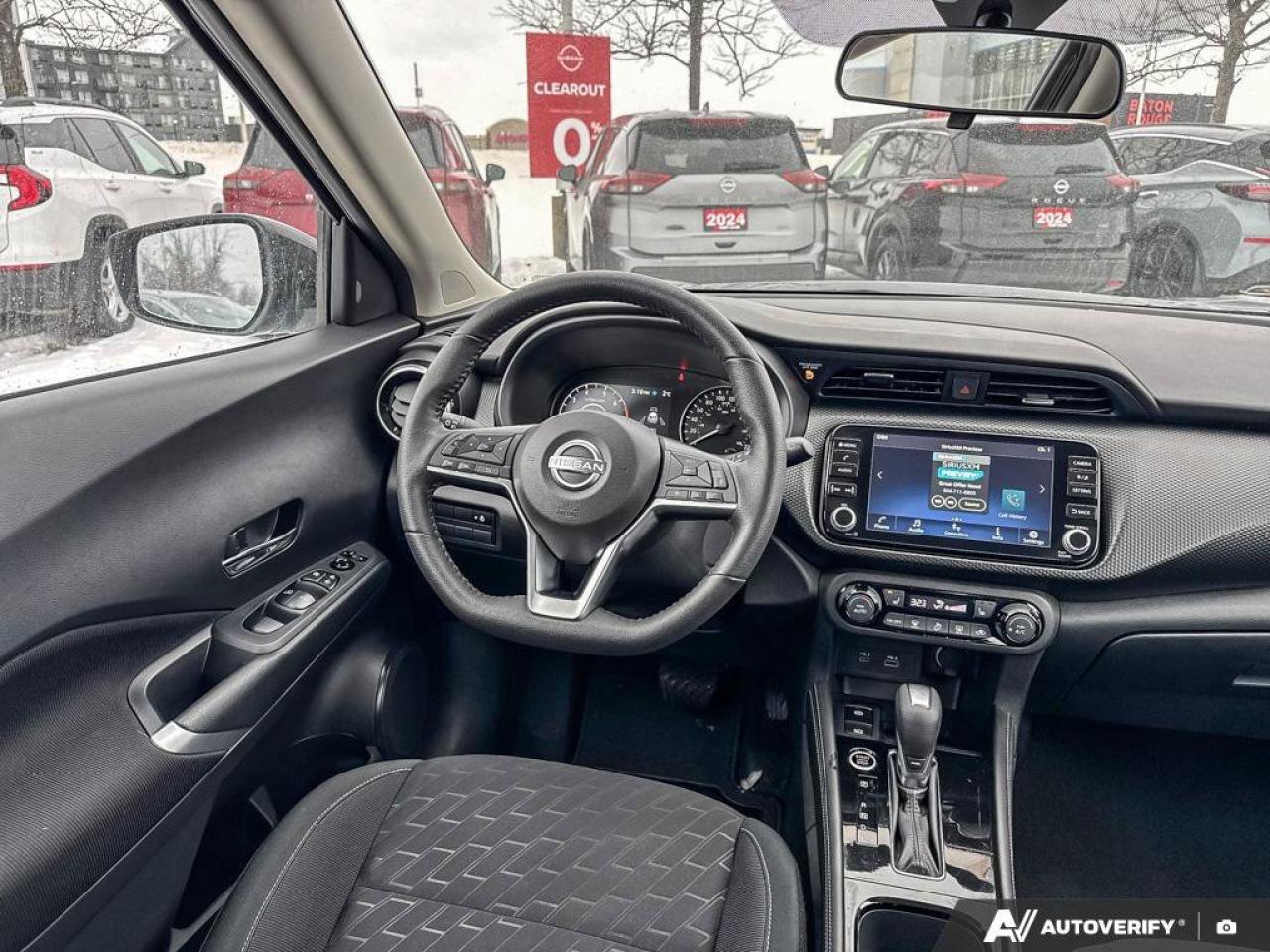 2024 Nissan Kicks SV Photo