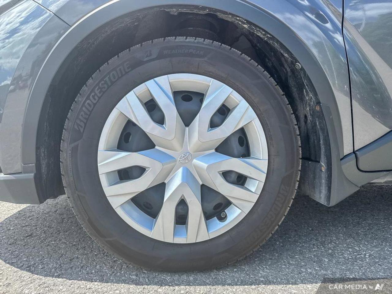 2022 Toyota C-HR  Photo