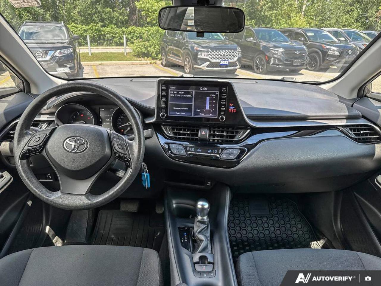 2022 Toyota C-HR  Photo