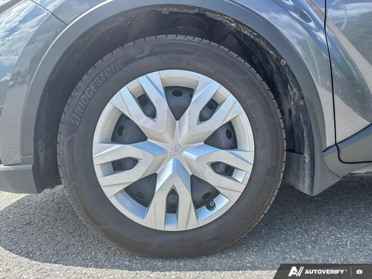 2022 Toyota C-HR  Photo