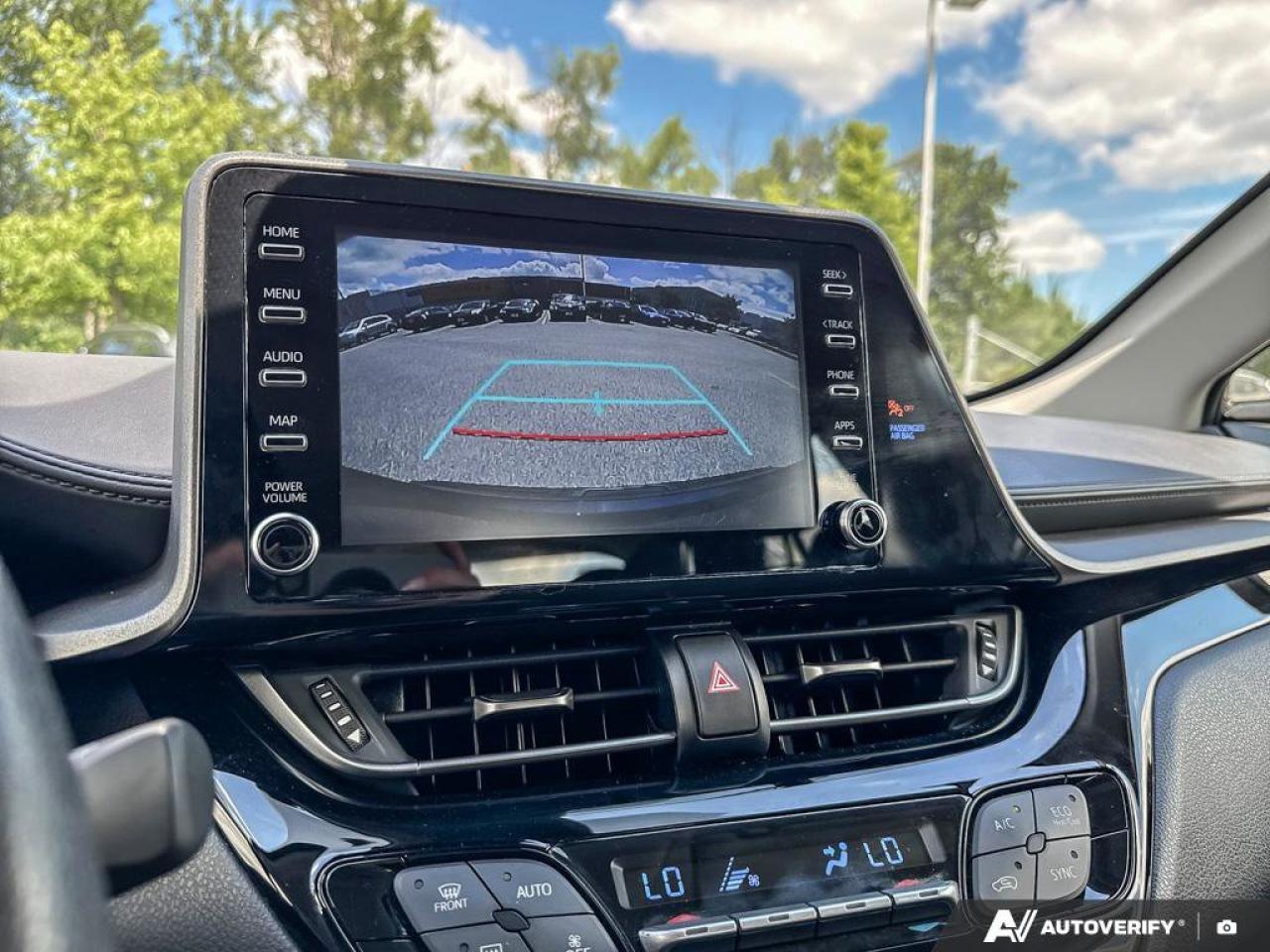 2022 Toyota C-HR  Photo