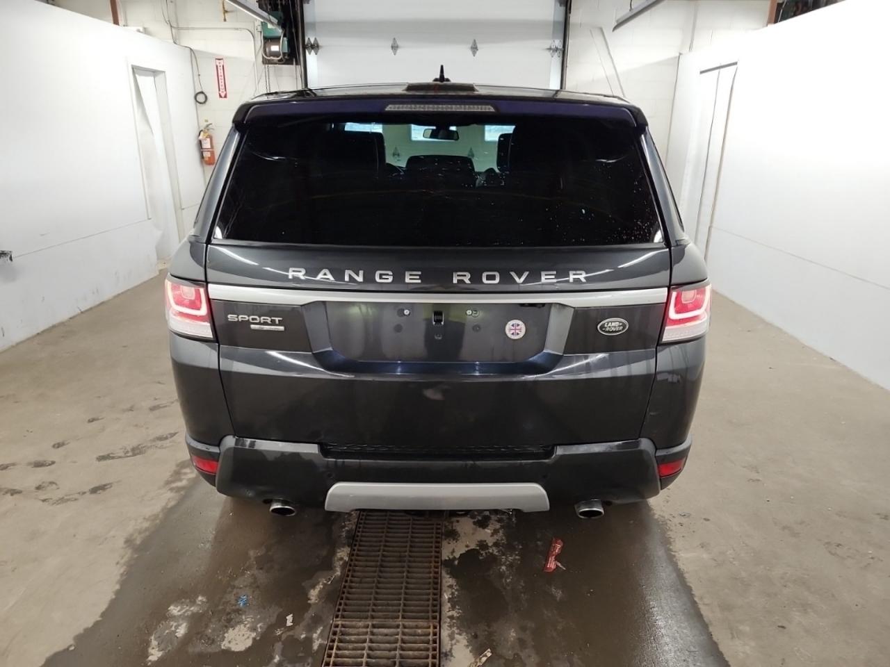 2016 Land Rover Range Rover Sport 4WD 4dr Td6 HSE Photo3