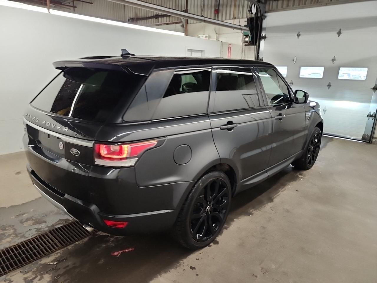 2016 Land Rover Range Rover Sport 4WD 4dr Td6 HSE Photo4