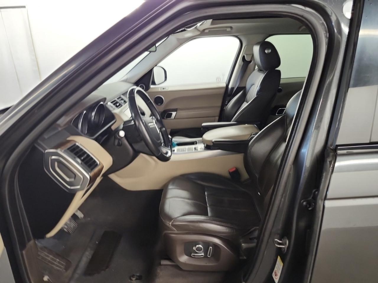 2016 Land Rover Range Rover Sport 4WD 4dr Td6 HSE Photo