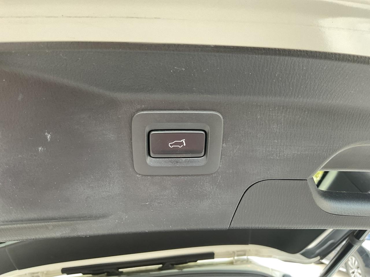 2016 Mazda CX-9 GS-L AWD - LTHR! 7 PASS! BACK-UP CAM! BSM! Photo