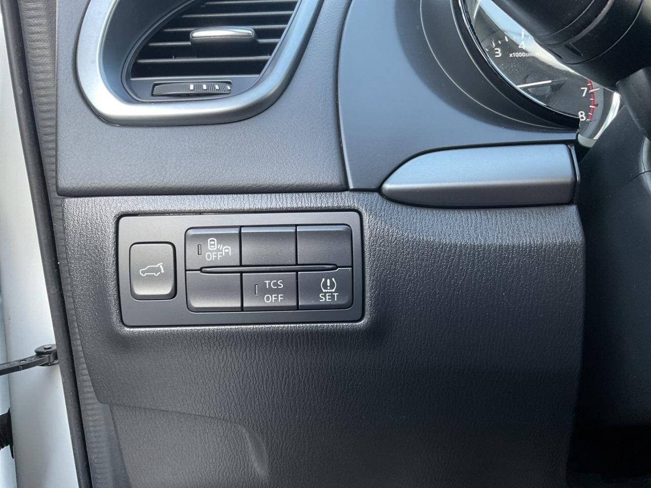 2016 Mazda CX-9 GS-L AWD - LTHR! 7 PASS! BACK-UP CAM! BSM! Photo