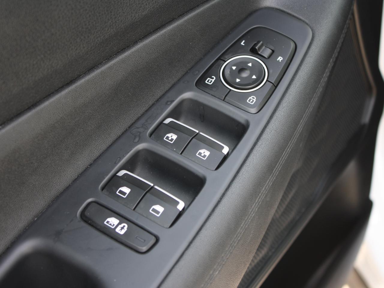 2023 Hyundai Santa Fe Preferred AWD / Heated Seats / Blind Spot / Camera Photo