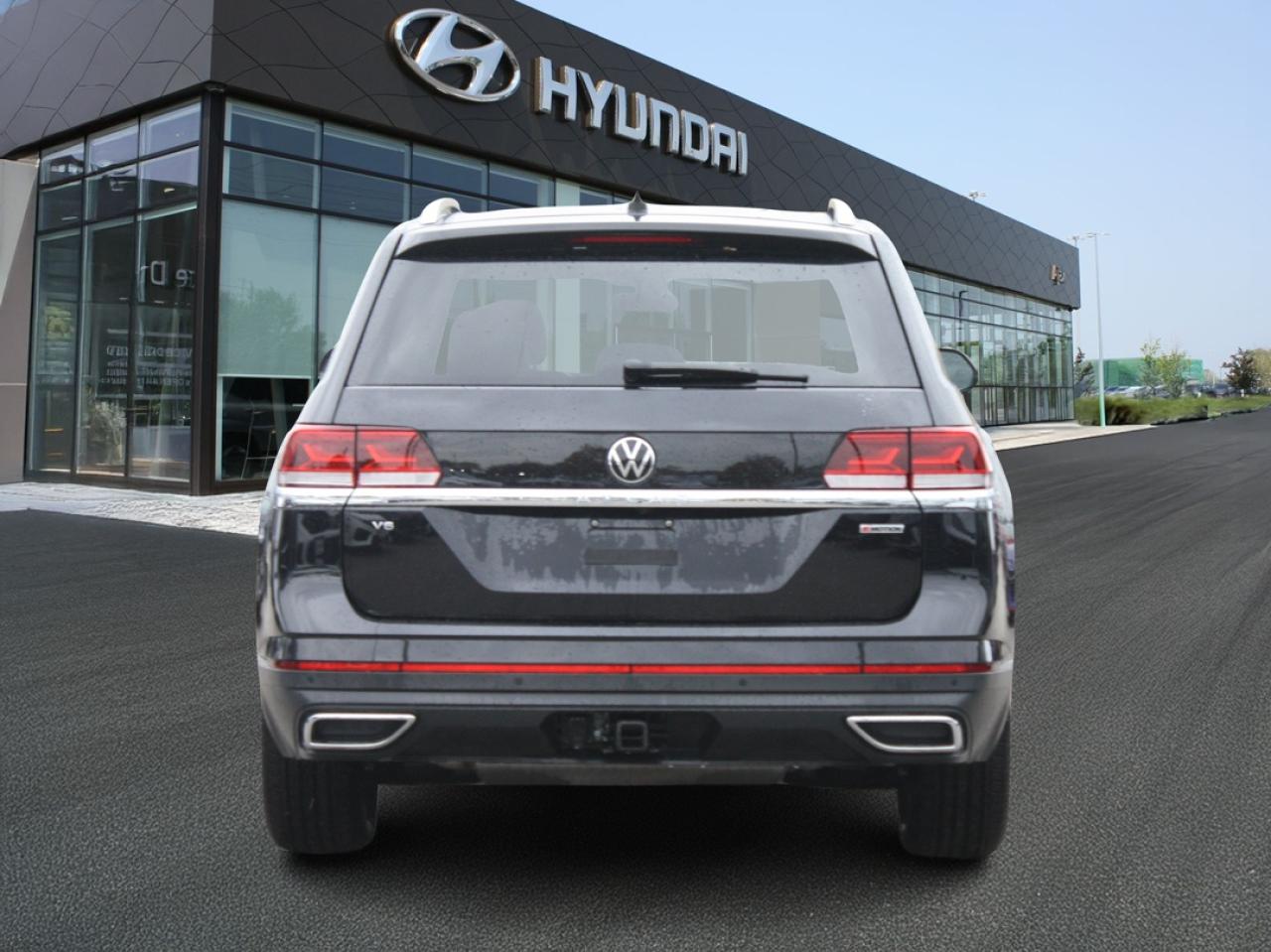 2022 Volkswagen Atlas Highline /4MOTION / Leather / Heated Seats /Sunrf Photo4