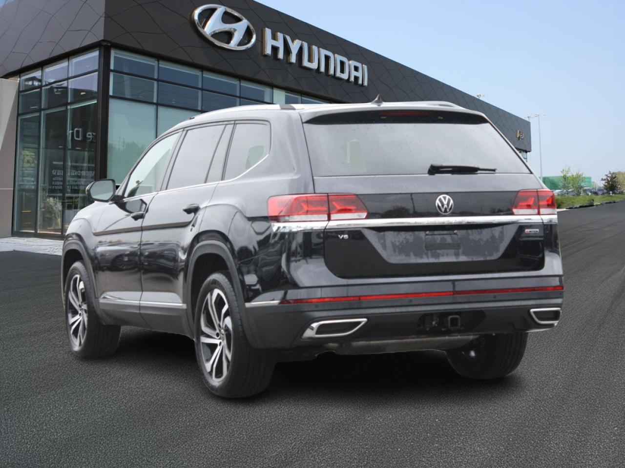 2022 Volkswagen Atlas Highline /4MOTION / Leather / Heated Seats /Sunrf Photo