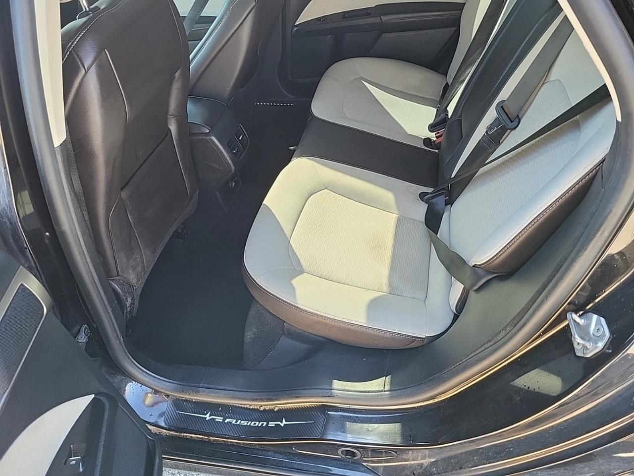 2019 Ford Fusion SE FWD Photo