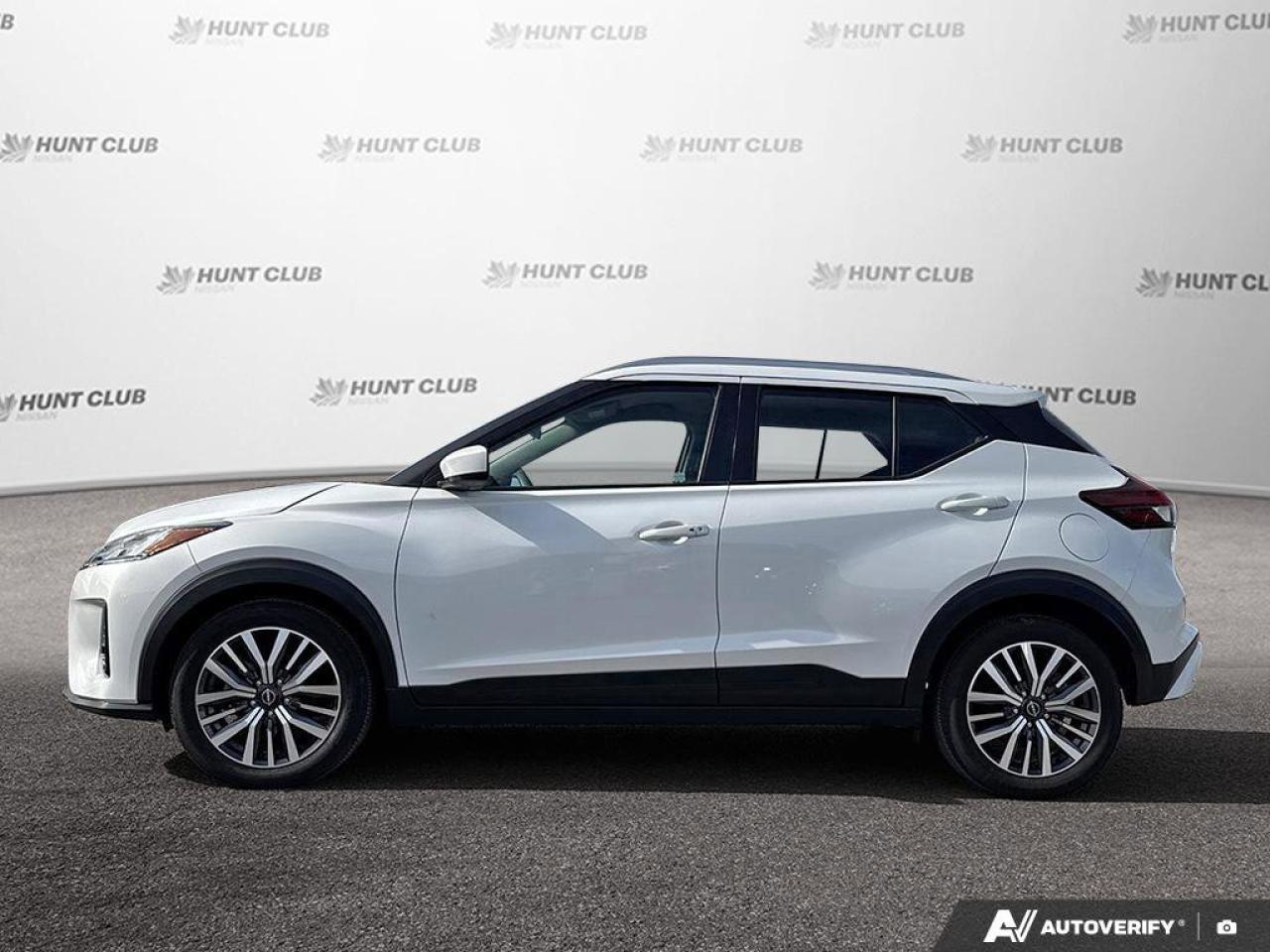 2023 Nissan Kicks SV Photo