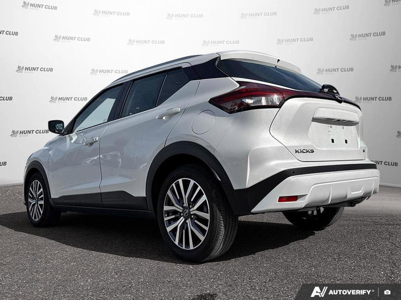 2023 Nissan Kicks SV Photo