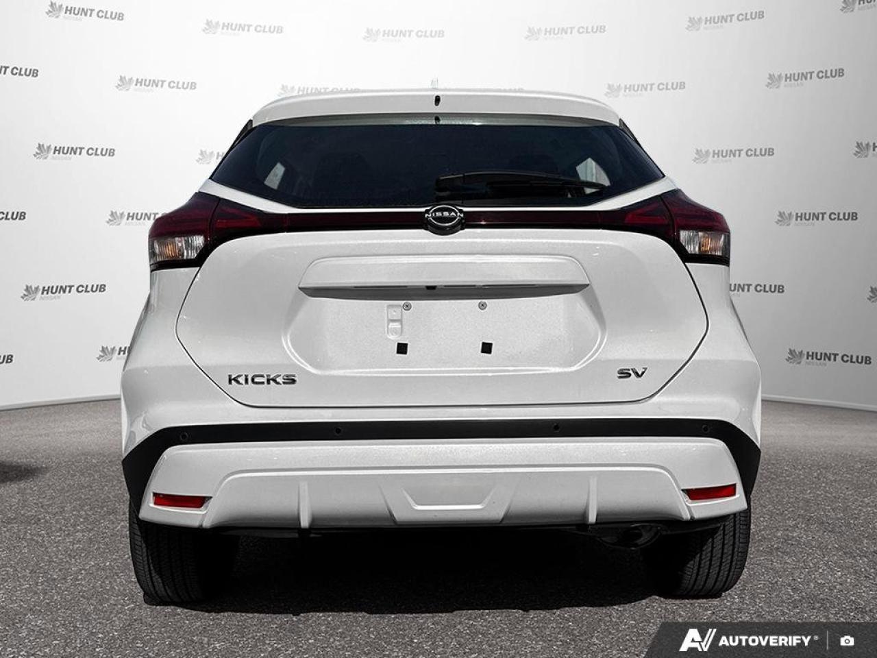 2023 Nissan Kicks SV Photo