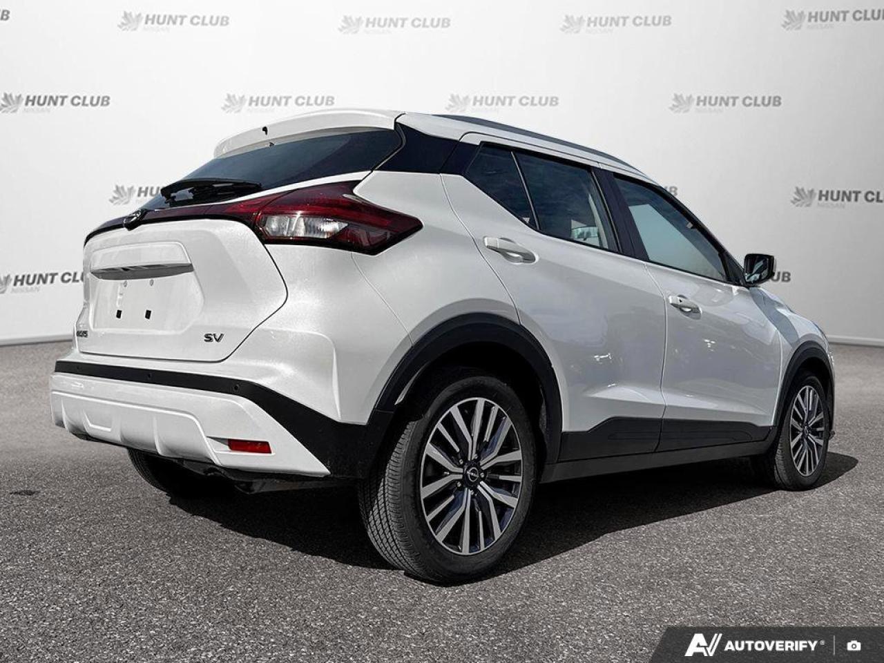 2023 Nissan Kicks SV Photo