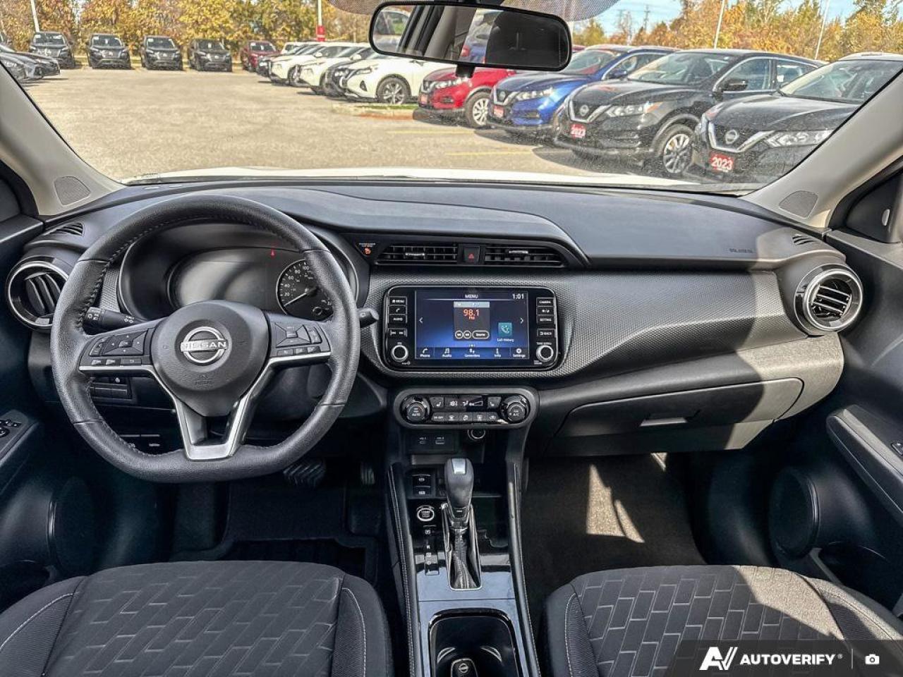 2023 Nissan Kicks SV Photo