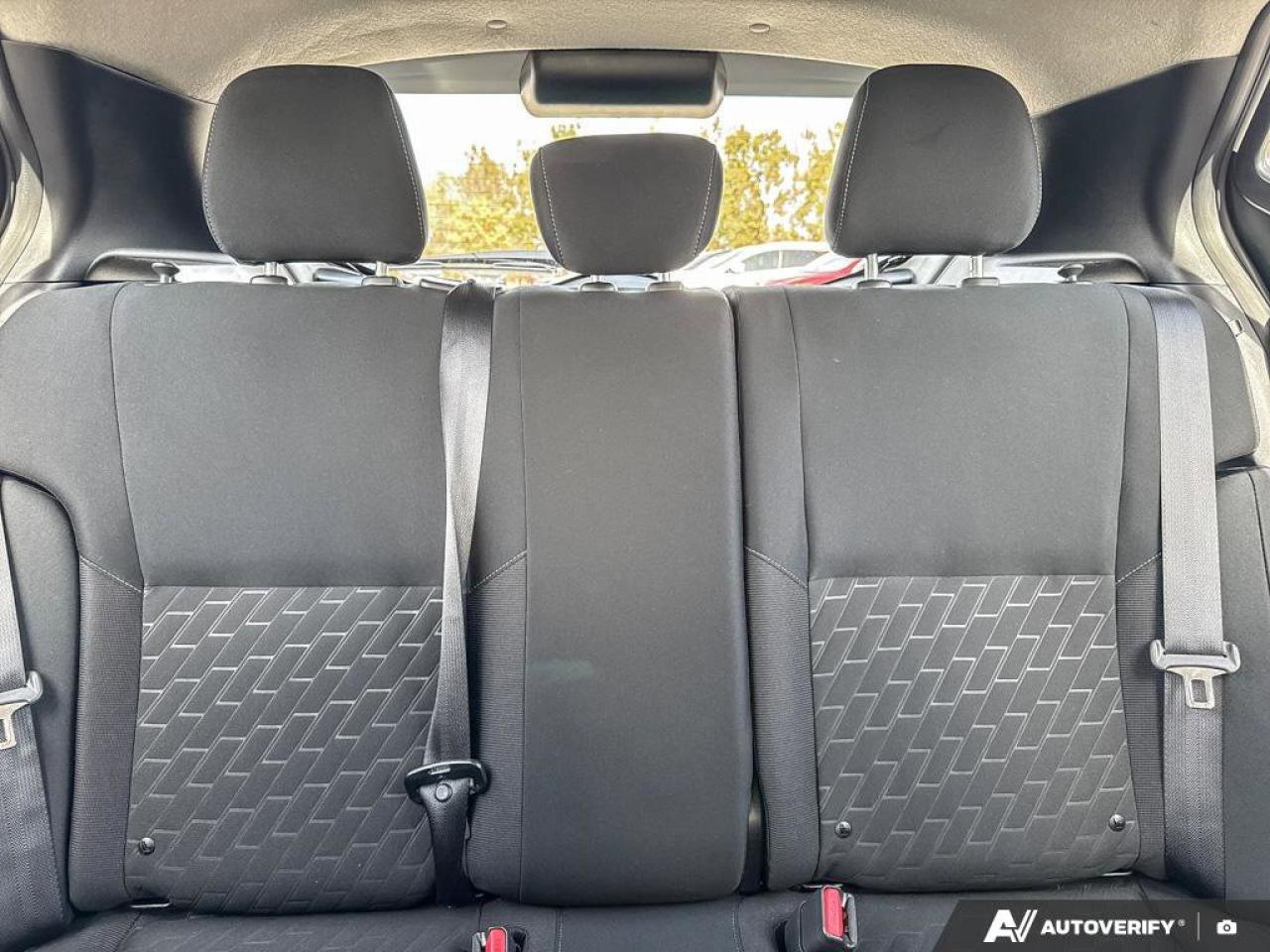 2023 Nissan Kicks SV Photo