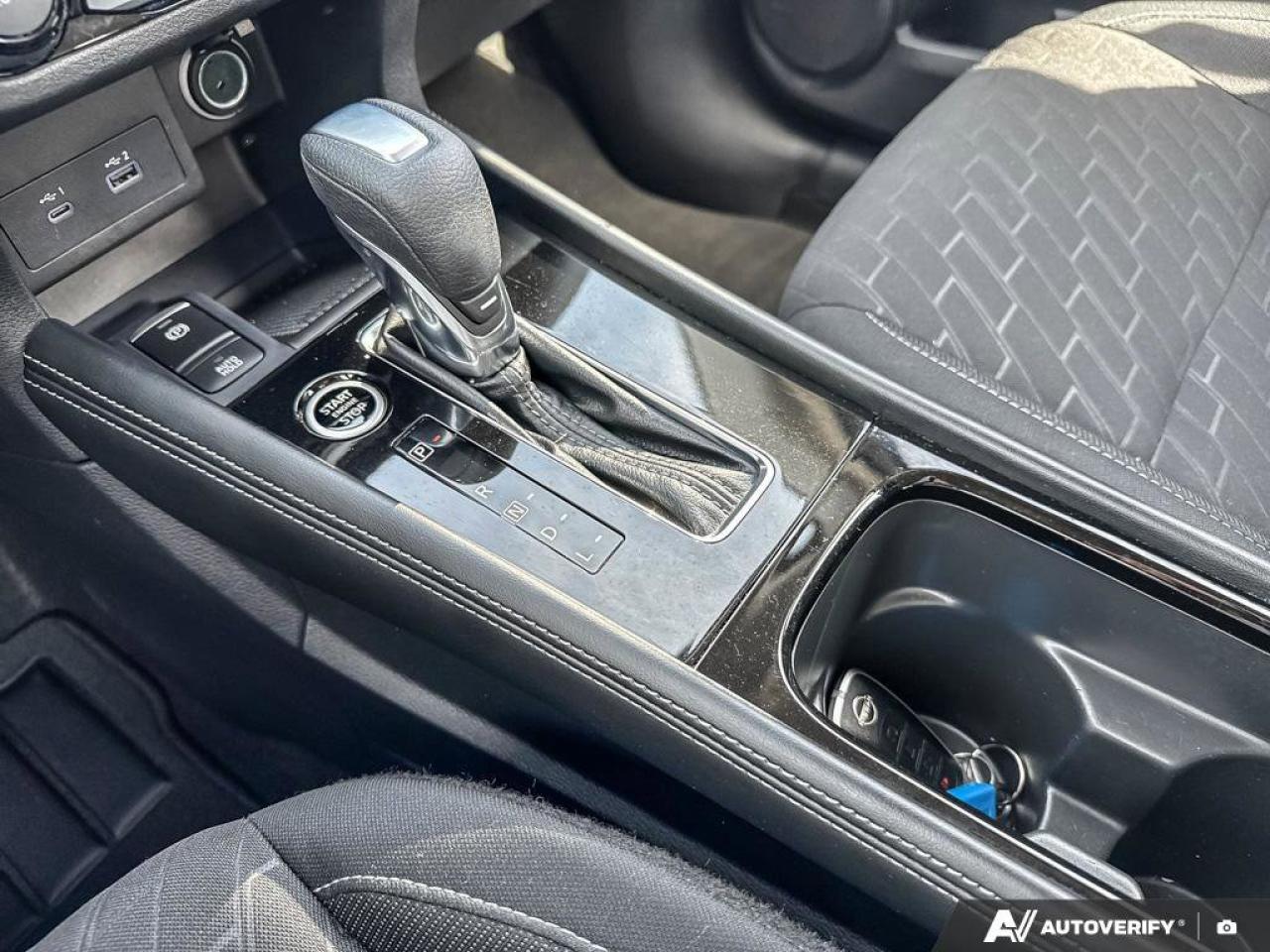 2023 Nissan Kicks SV Photo