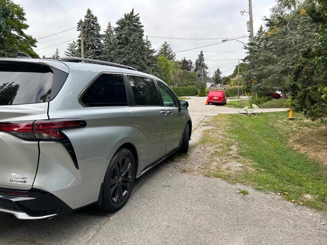 2022 Toyota Sienna LE 8-Passenger FWD Photo