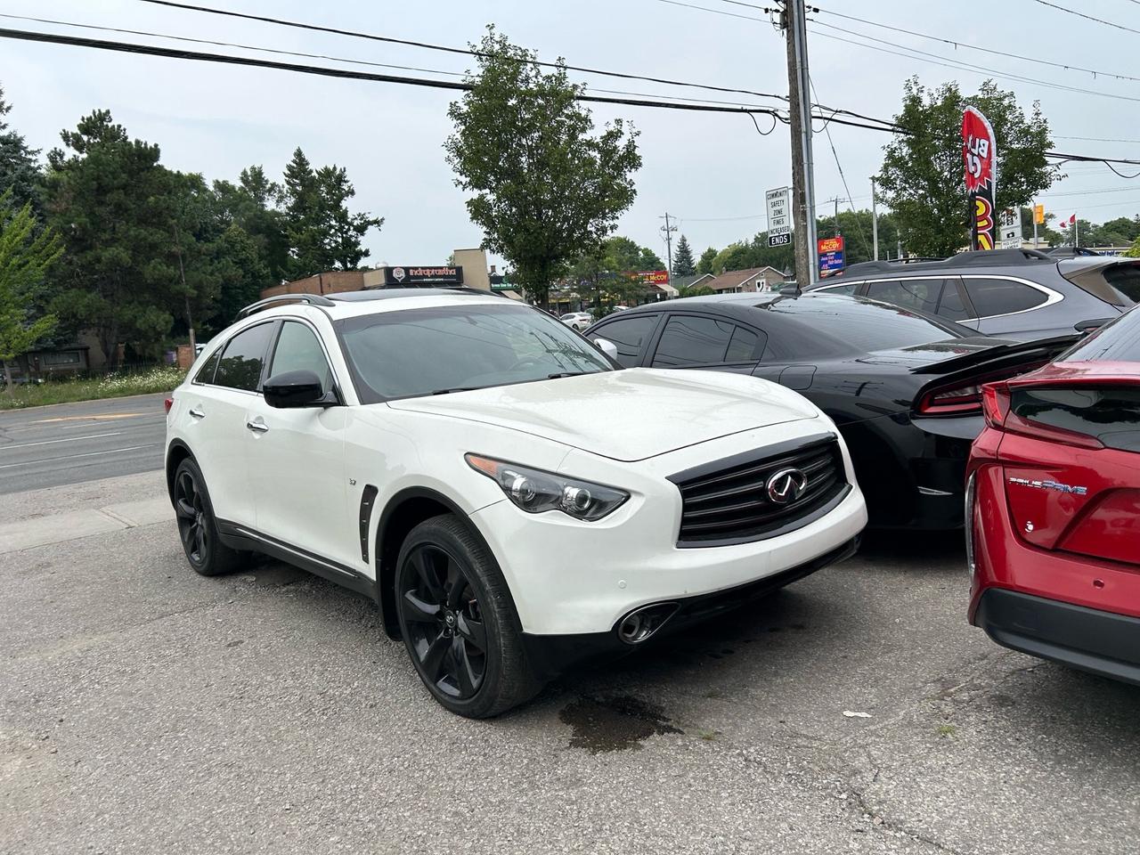 2016 Infiniti QX70 AWD 4DR Photo5